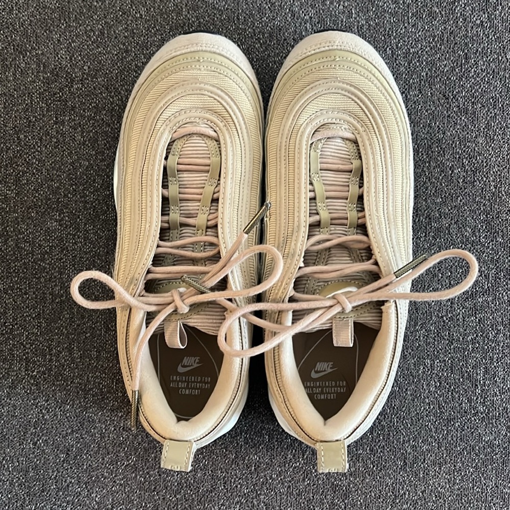 Nike Women’s Air Max 97